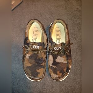 Hey dude shoes